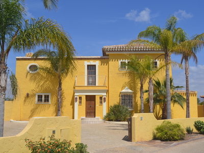 Villa en venta en Desert Springs, Almeria