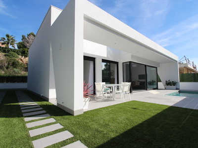Villa zum verkauf in Pinar de Campoverde, Alicante