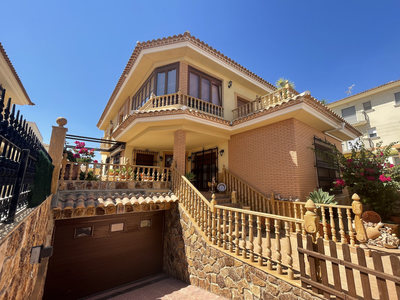 Villa en venta en Huercal-Overa, Almeria