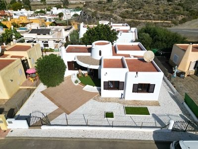 Villa for sale in Villaricos, Almeria