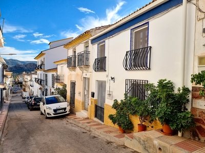 Village House for sale in Cantoria, Almeria