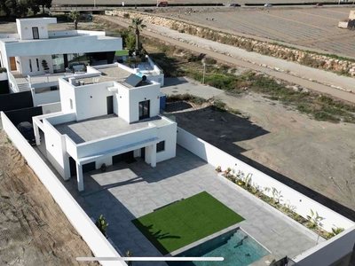 Villa en venta en Vera Playa, Almeria