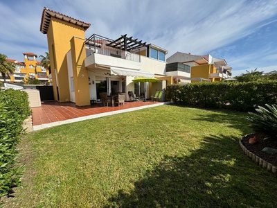 Villa en venta en Vera Playa, Almeria