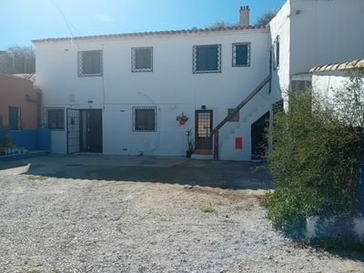Cortijo/Finca for sale in Baza, Granada