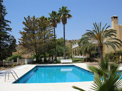 Villa en venta en Velez-Malaga, Malaga