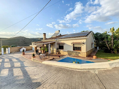 Cortijo/Finca zum verkauf in Torrox, Malaga