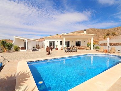Villa à vendre en Arboleas, Almeria