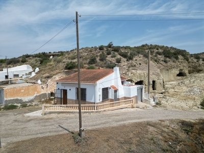 Cave House for sale in Cuevas del Almanzora, Almeria