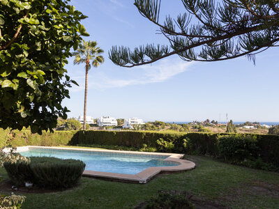 Villa for sale in Benahavis, Malaga