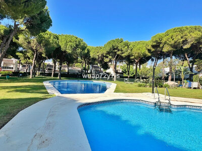 Duplex/Townhouse te koop in Estepona, Malaga