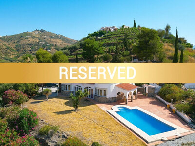 Villa te koop in Competa, Malaga