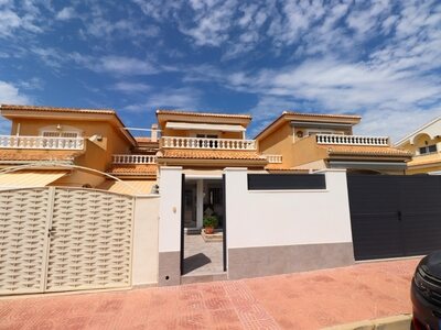 Duplex/Maison à vendre en Benijofar, Alicante