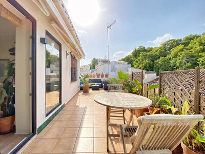 Apartamento en venta en Marbella, Malaga